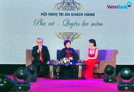 Tọa đàm tại Tp.HCM với vợ chồng Nhà sử học Nguyễn Khắc Thuần và chuyên gia tâm lý Lý Thị Mai.